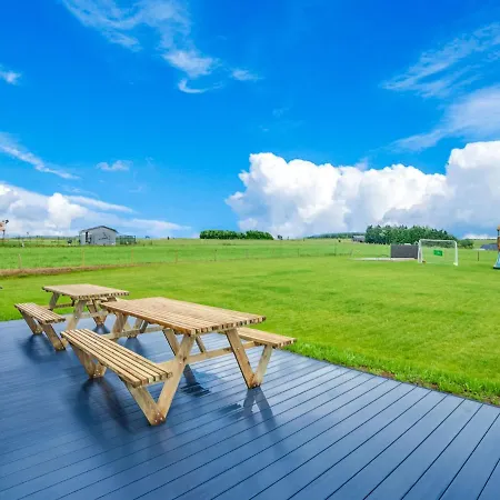 Countryside In La Roche-en-ardenne With Terrace בית נופש